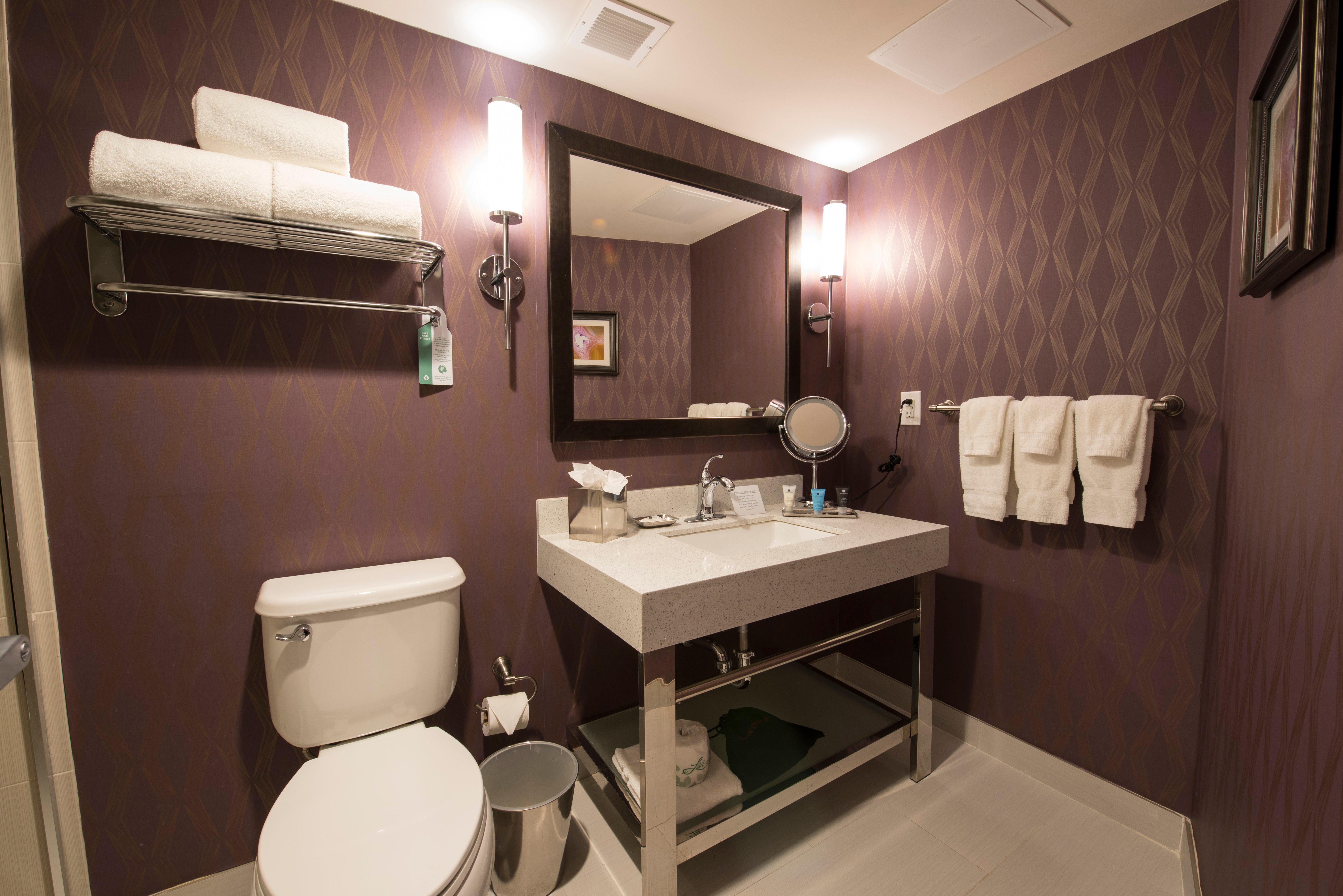 Crowne Plaza Saddle Brook By Ihg Hotel Exterior photo