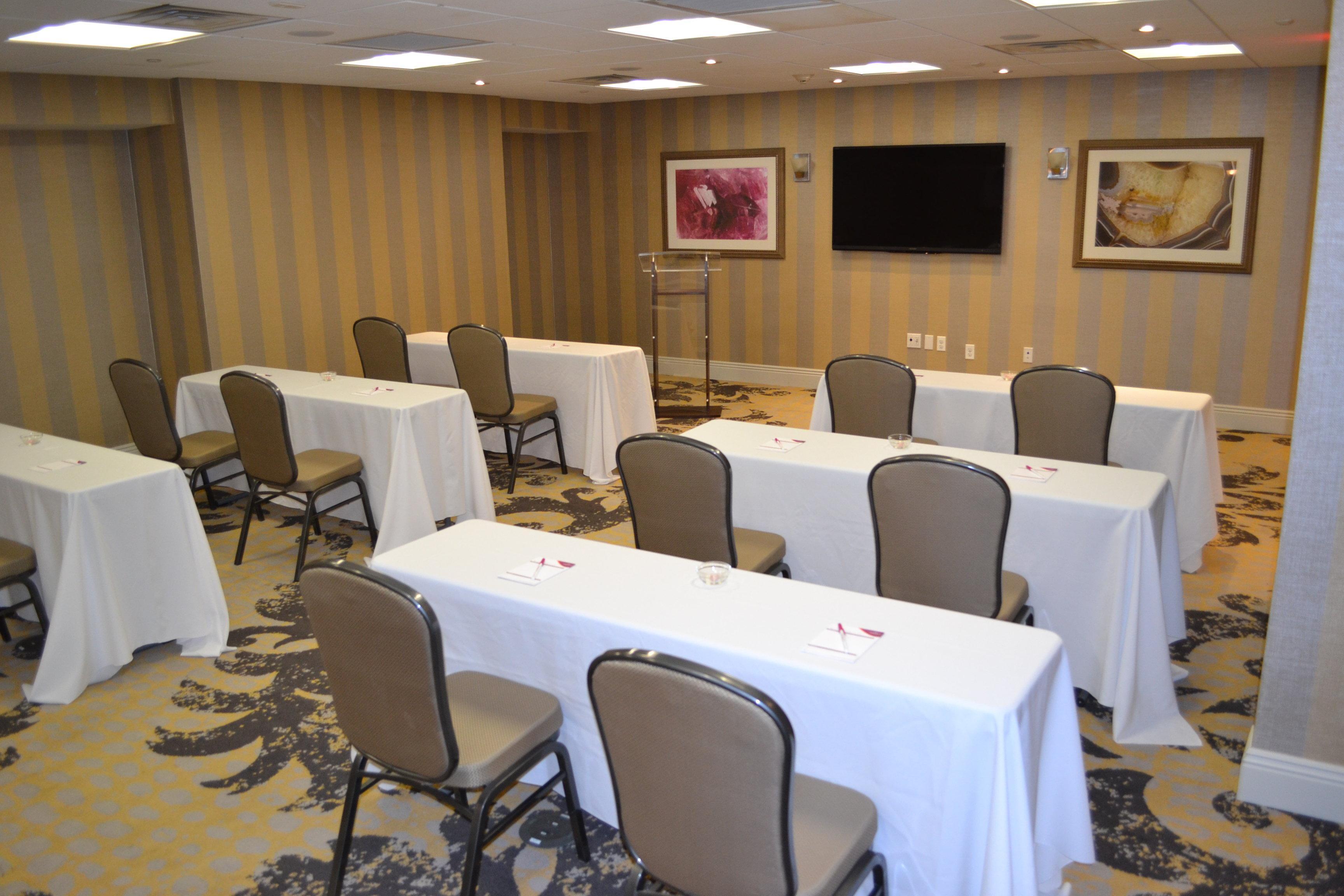 Crowne Plaza Saddle Brook By Ihg Hotel Exterior photo